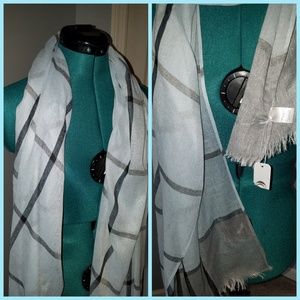 NWT Scarf